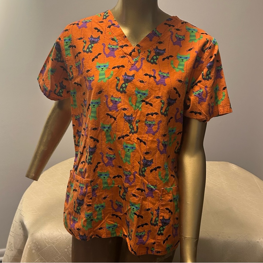 Comfy Cotton 100% Cotton Halloween Cats Bats Spiders Orange Scrub Top Sz S EUC